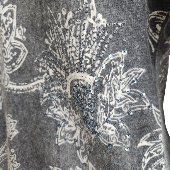 Monte Carlo Boho-glam Knit Gray & White Paisley Sparkly Chic V-Neck Sweater 38 - Picture 4 of 13